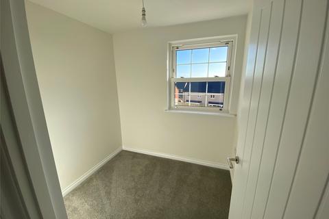 3 bedroom semi-detached house to rent, Whittle Way, Gloucester GL3