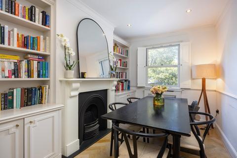 3 bedroom flat for sale, Medfield Street, Putney, London