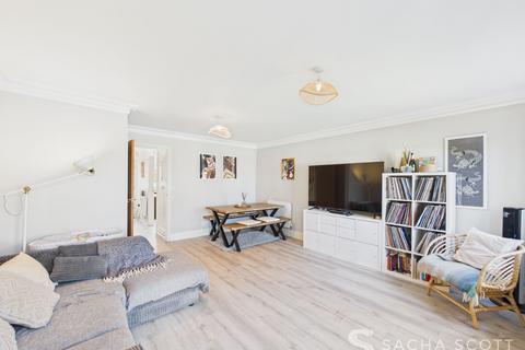 undefined, Whitebeam Close, Epsom, KT17