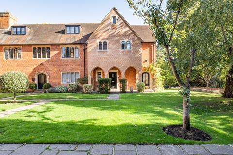 4 bedroom house for sale, Oldfield Wood, Surrey GU22
