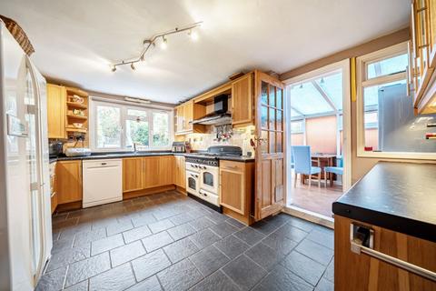 5 bedroom semi-detached house for sale, Merchland Road, New Eltham SE9