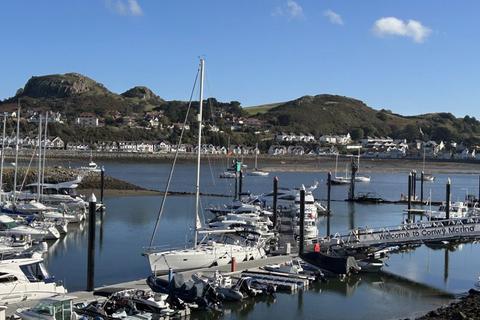 3 bedroom end of terrace house for sale, Telford Close, Conwy Marina