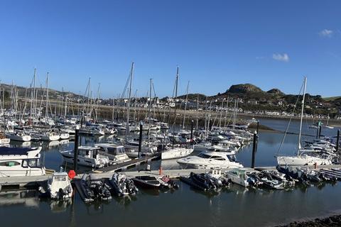 3 bedroom end of terrace house for sale, Telford Close, Conwy Marina