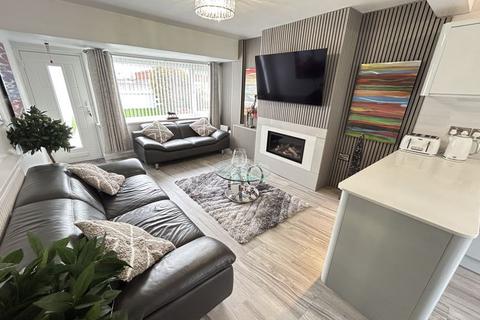 2 bedroom semi-detached house for sale, Cae Coed, Llandudno Junction