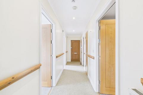 2 bedroom apartment for sale, Hafan Tywi, The Parade, Carmarthen