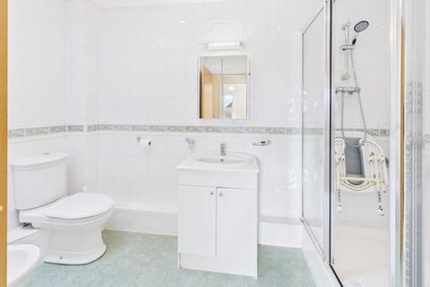 2 bedroom apartment for sale, Hafan Tywi, The Parade, Carmarthen