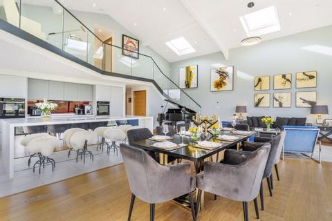 6 bedroom detached house for sale, Pluckley Road, Smarden