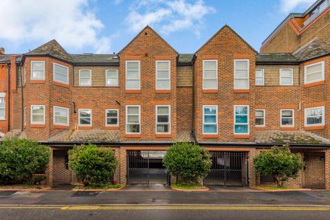 2 bedroom apartment for sale, Sydenham Road, Guildford