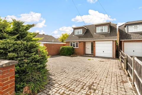 3 bedroom detached house for sale, Laleham Road, Staines-Upon-Thames