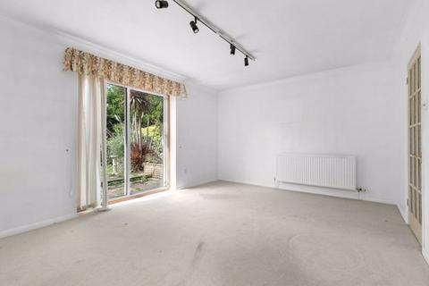 3 bedroom detached house for sale, Laleham Road, Staines-Upon-Thames