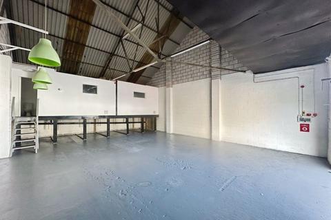 Property to rent, Seymour Street, Heywood