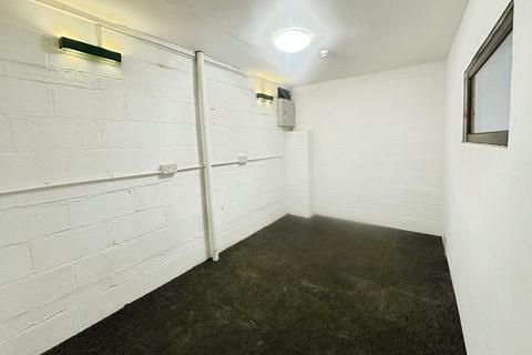 Property to rent, Seymour Street, Heywood