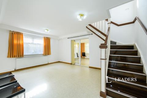 5 bedroom bungalow to rent, Milton Road, CR3