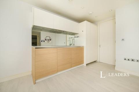 2 bedroom flat to rent, No 1 Building, Gunwharf Quays, Portsmouth, PO1