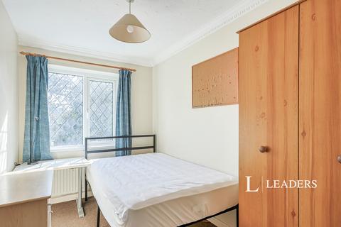 1 bedroom in a house share to rent, Baverstock Road, Wallisdown, BH12