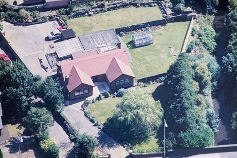 2 bedroom detached bungalow for sale, Woodplumpton Road, Preston PR2