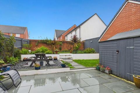 30 Sparrow Close, Hayle, TR27 5GA