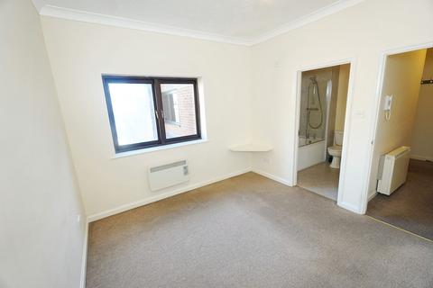 2 bedroom flat for sale, London Road, High Wycombe HP11