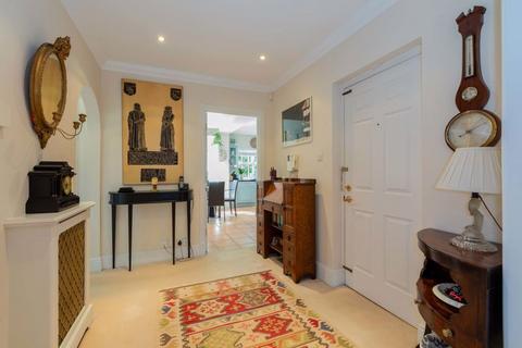 2 bedroom apartment for sale, Palmerstone Court, Virginia Water GU25