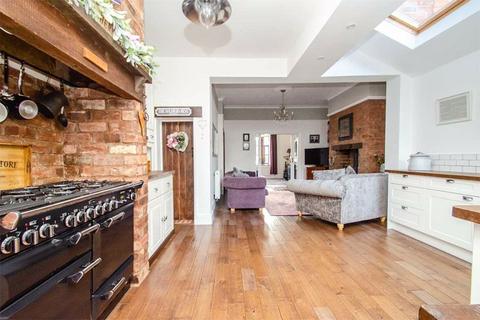 3 bedroom terraced house for sale, Church Street, Burntwood WS7