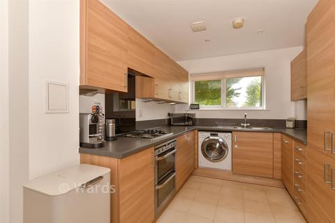 4 bedroom end of terrace house for sale, Springhead Parkway, Gravesend, Kent