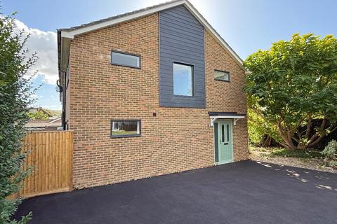 3 bedroom end of terrace house for sale, Downsview, Small Dole, Henfield, West Sussex, BN5 9YB