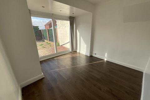 1 bedroom flat for sale, Rainham RM13