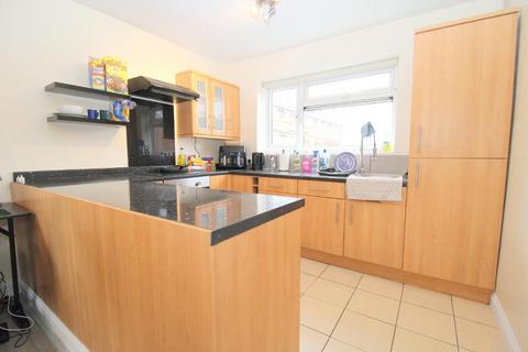 undefined, Ross Close, Farley Hill, Luton, Bedfordshire, LU1 5RB