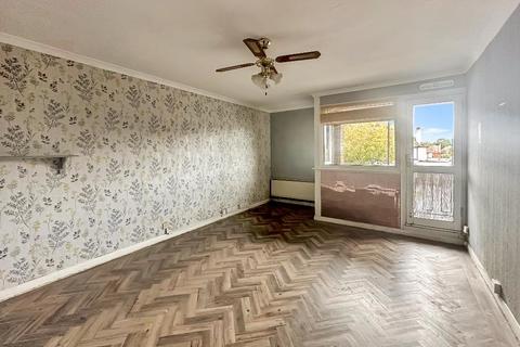 undefined, Kingswood Avenue, Sanderstead, South Croydon, CR2 9DQ