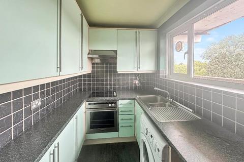 undefined, Kingswood Avenue, Sanderstead, South Croydon, CR2 9DQ