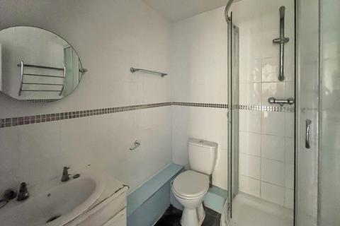 undefined, Kingswood Avenue, Sanderstead, South Croydon, CR2 9DQ