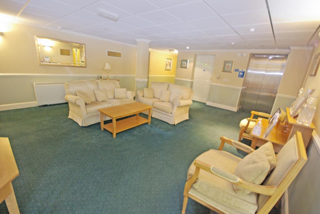 Communal Lounge
