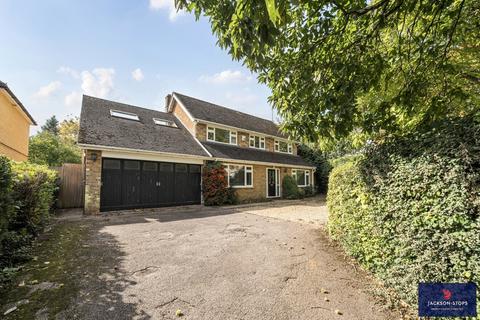 undefined, Park Road, Toddington, Dunstable, Bedfordshire, LU5