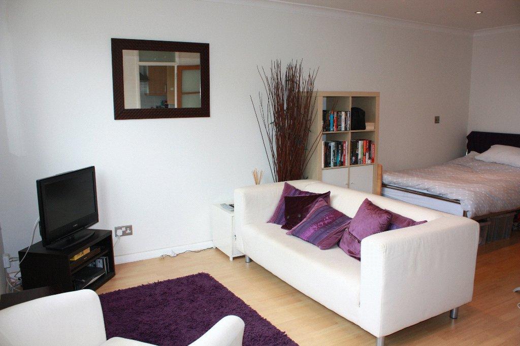 Avon Court 34 - liv