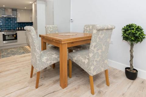 2 bedroom flat to rent, St Marys Butts, Reading, RG1