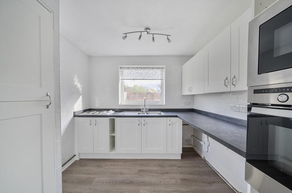 1363353-10-68e53d...