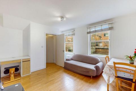 2 bedroom flat to rent, NW1