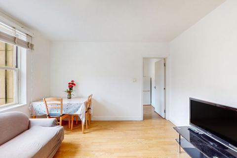 2 bedroom flat to rent, NW1