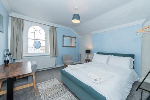 undefined, London Road, Reading, RG1