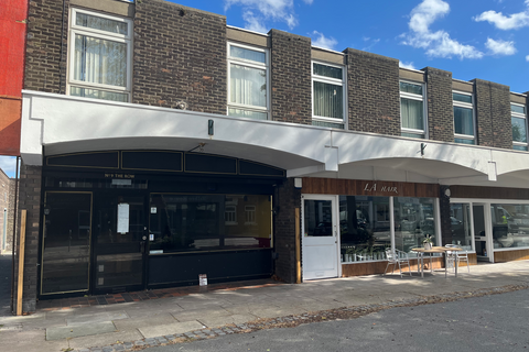 Shop to rent - The Row, Hoylake CH47