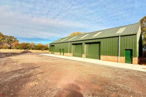 Showroom to rent, Preston New Road Samlesbury PR5 0UL