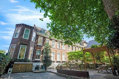Office to rent, 18 Victoria Park Sq London E2 9PF