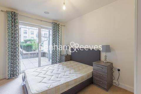 2 bedroom apartment to rent, Boulevard Drive,  Colindale NW9