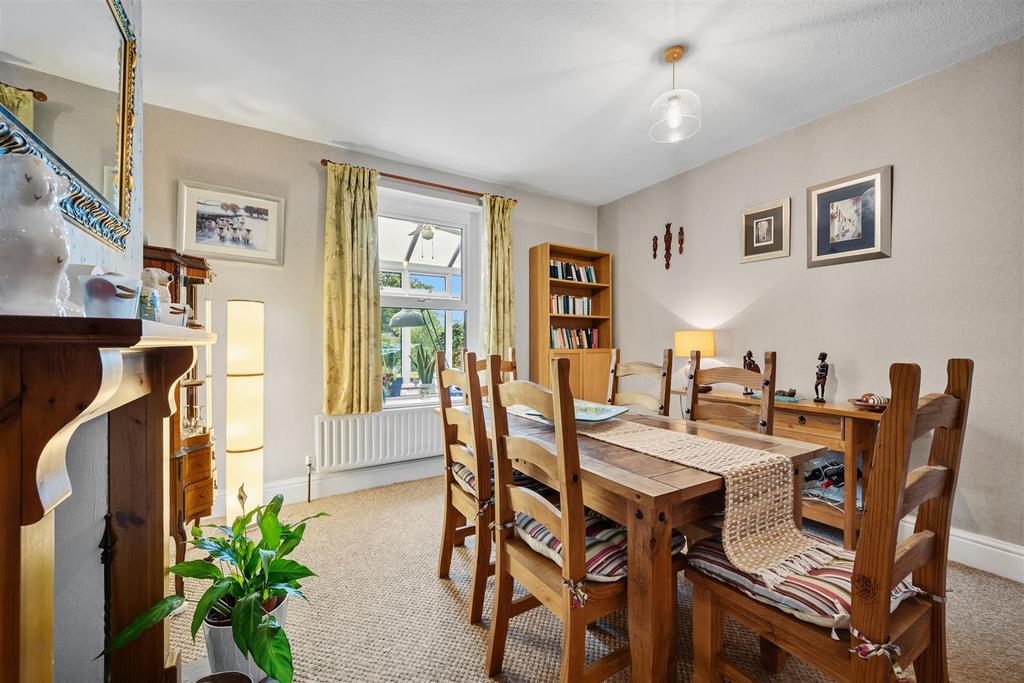 Dining Room to window.jpg