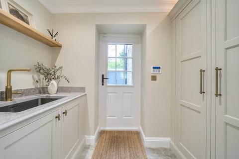 4 Hall Drive, Middleton, Manchester, M24 1NA