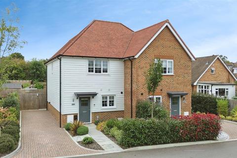 undefined, Elizabeth Gardens, Northiam