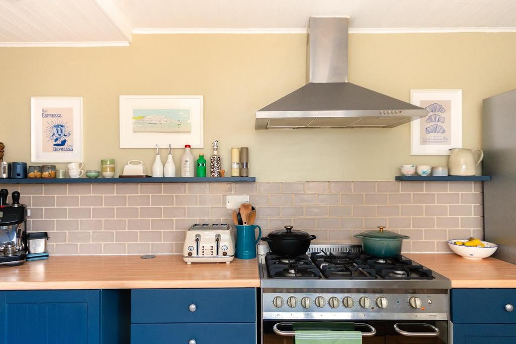 0 G6 PABN - Kitchen A.jpg