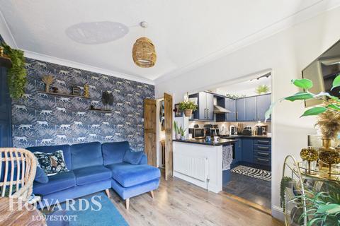 3 bedroom terraced house for sale, Dell Road, Lowestoft