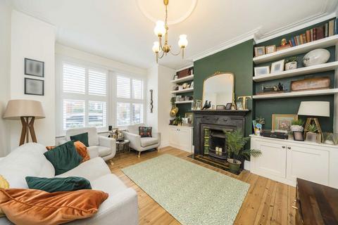 3 bedroom maisonette for sale, Stapleton Road, London SW17