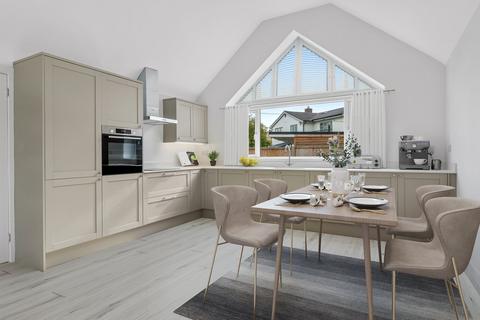 2 bedroom detached bungalow for sale, Cheltenham Road , Kinsham , Tewkesbury , GL20